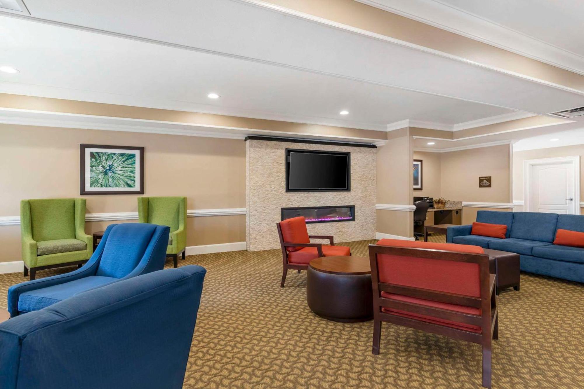 Comfort Inn & Suites Tifton Εξωτερικό φωτογραφία