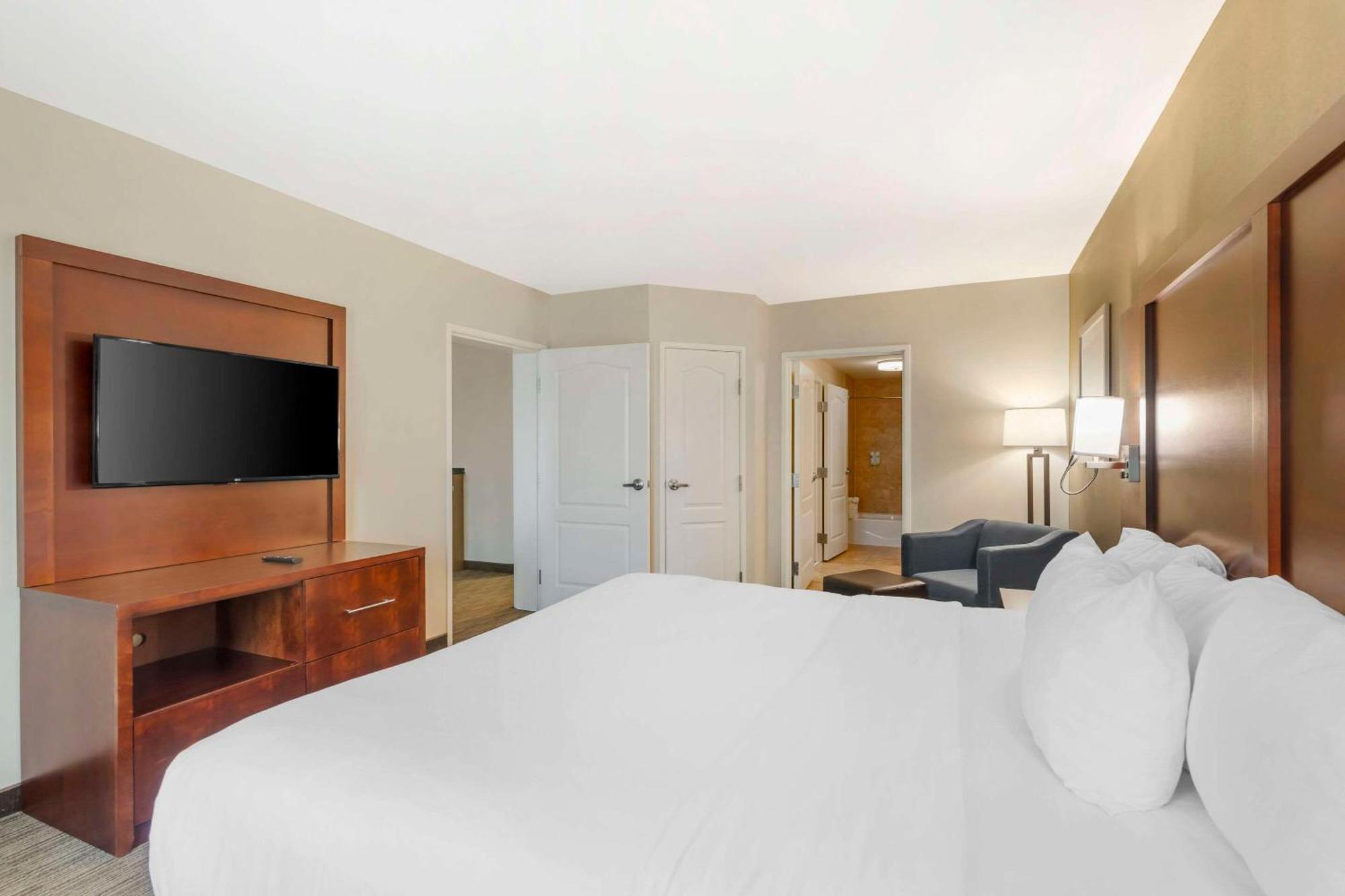 Comfort Inn & Suites Tifton Εξωτερικό φωτογραφία